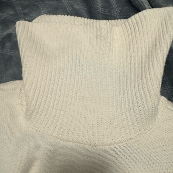 LOFT Cream Turtleneck Poncho Oversized Sweater Small - Picture 6 of 7
